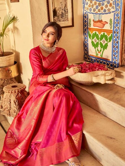  Beautiful Pink Color Soft handloom Weaving silk Saree