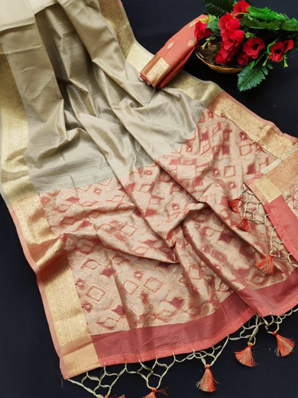Ikkat Style Matka Silk weaving Saree with Zari Woven border