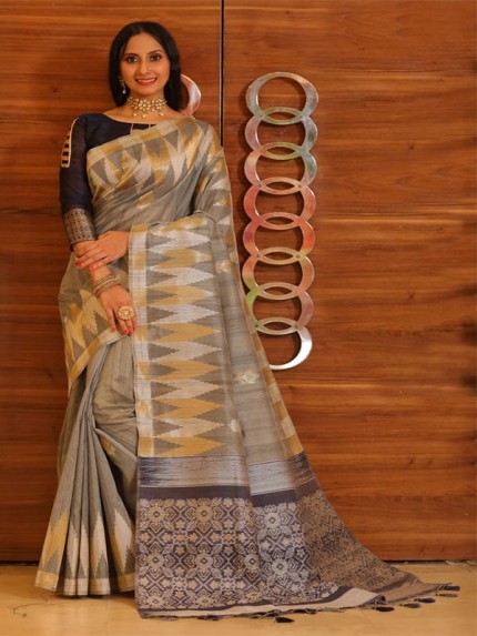 Stylish Designer Tussar Silk weaving Patola Saree with Fancy Woven Pallu and Butti