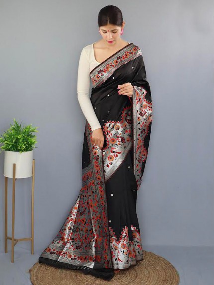 Unique Style Banarasi Silk weaving Saree with Rich Paithani Pallu