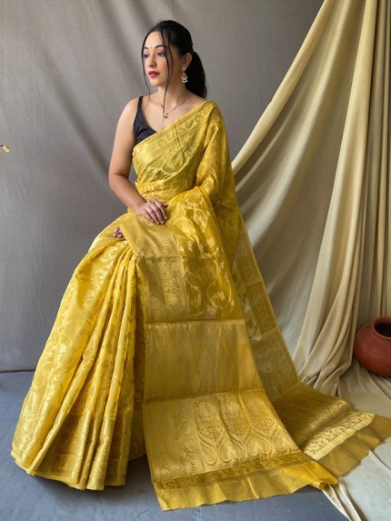 Graceful Organza Silk Saree with zari weaving & Rich pallu